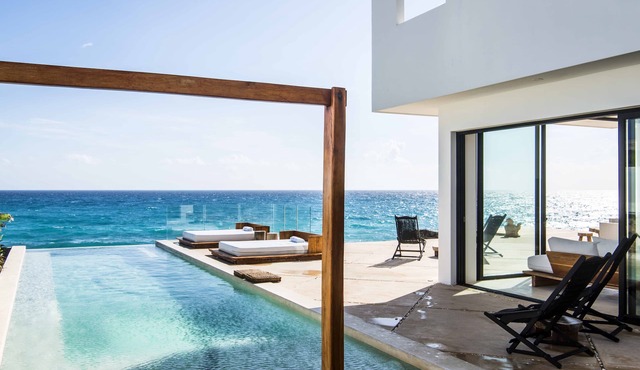 Intoxicating Ocean Views! 4-6 bedrooms