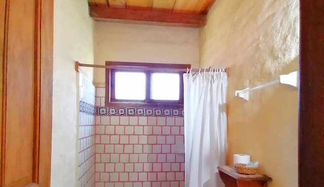JACARANDA CABIN in Mascota