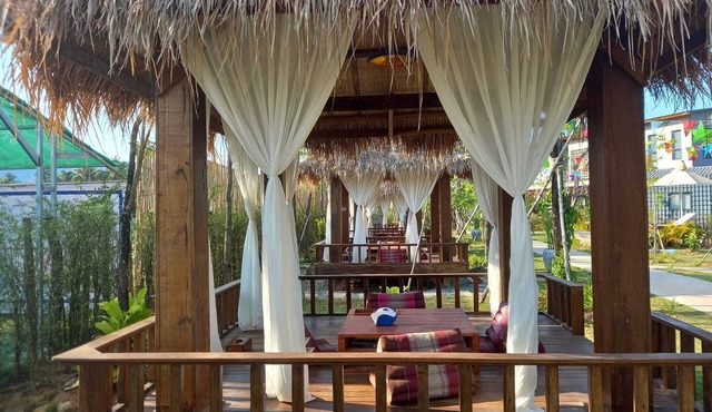 Kampot Tropical Village