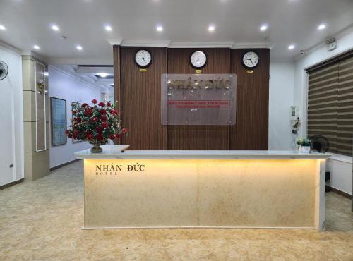 Khách sạn Nhân Đức