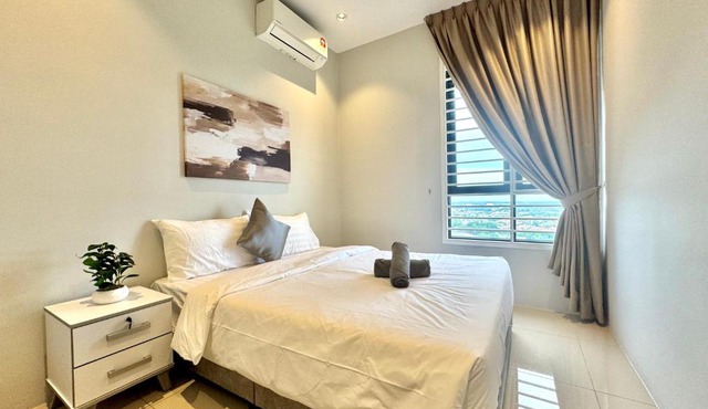 KLIA Residensi With Netflix in Nilai