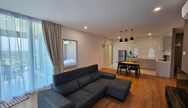 Kuching Apartment Opposite Airport - 2BR 4 PAX