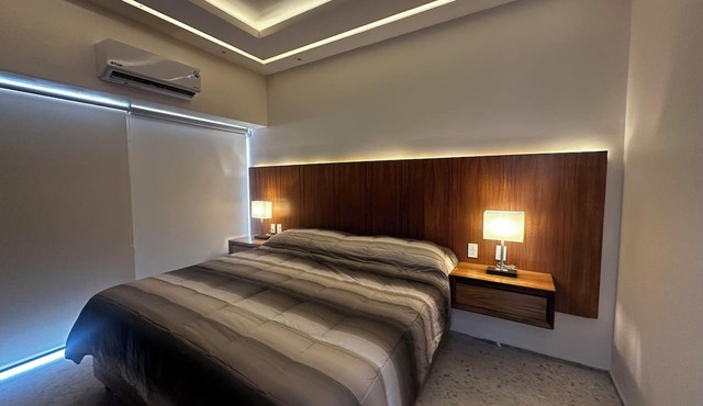 La Torre de Acapulco - Apartment with Ocean Access