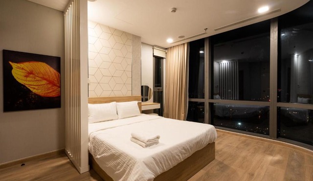 LANDMARK 81 LUXURY 4 Bedrooms LM81-2205
