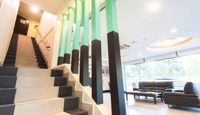 Lavender Inn Nusa Bestari