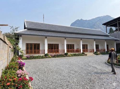 Lebella Nong Khiaw Resort