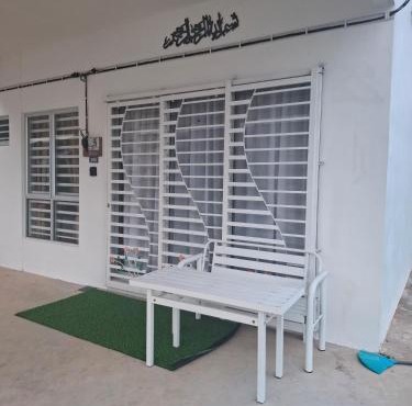 Lily Homestay-Gurun