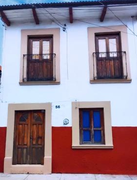 Linda casa azul ubicada en el corazón de Pátzcuaro