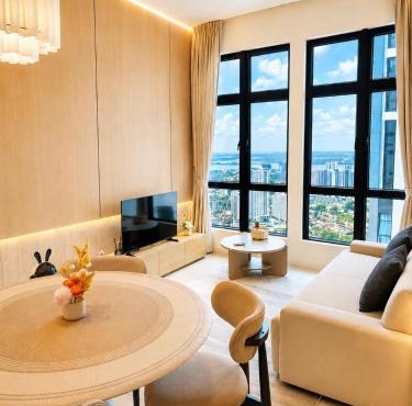Love Nest Space Residency With Seaview