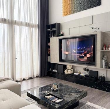 Luxe Duplex - Pentstudio West Lake by JANADE Loft Suites