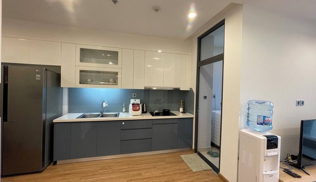 Luxury 2BR Metropolis – Prime Location, Best Price!