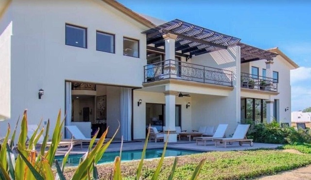 Luxury 3BR Bloom Villa w/Pool, Terrace & Golf Views in Cabo San Lucas