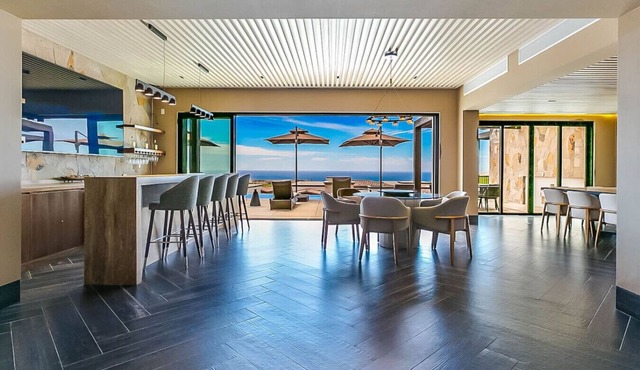 Luxury 5 Bed Home Private Pool - Quivira Golf Club