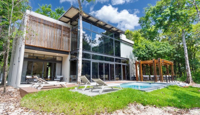 Luxury Jungle Villa - 4 Bedrooms - Private Pool and Cenote in a gated community