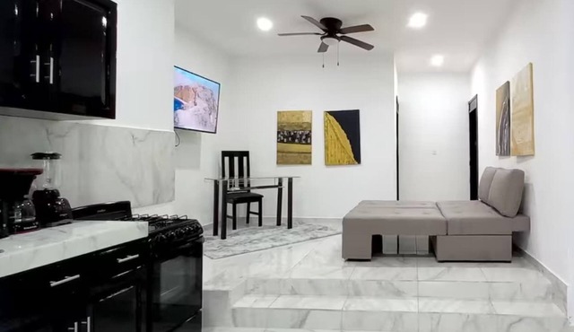 Luxury Lakeview Condo Fastest WIFI Golf Cart Help