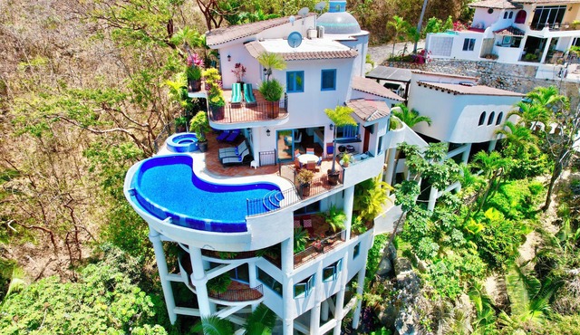 Luxury Villa Casa Matuta @ Mismaloya-Full Staff