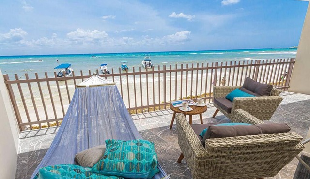 Magnificent Seafront Flat