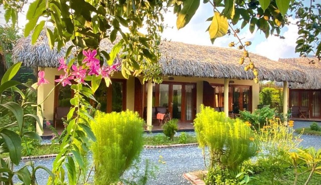 Mango Home Riverside - Eco Resort in Tan Ngai