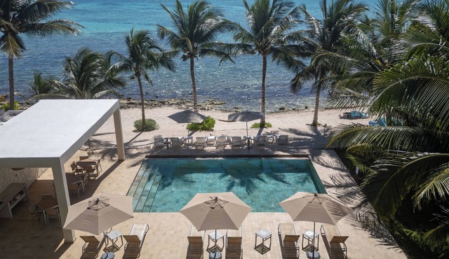 MANTARRAYA - Luxury Beachfront Condo & Daily Cleaning in Tulum