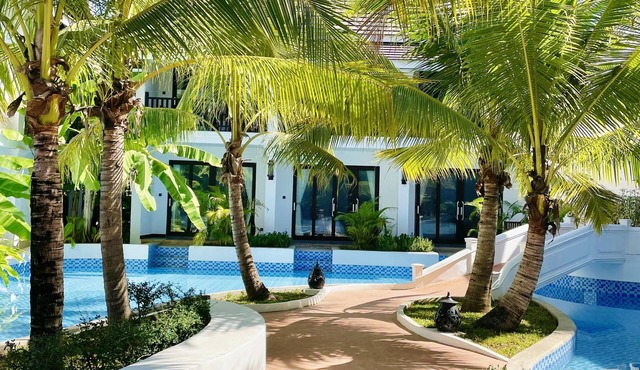 Manyo Hotel and Resort