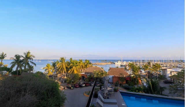 Marina & Ocean View · Designer 3BR w/BBQ, Pool & Kitchen at Canuva Lux La Cruz
