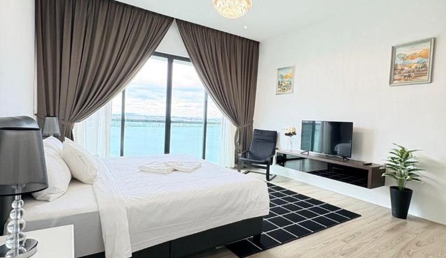 Marina View Resort - Deluxe Room