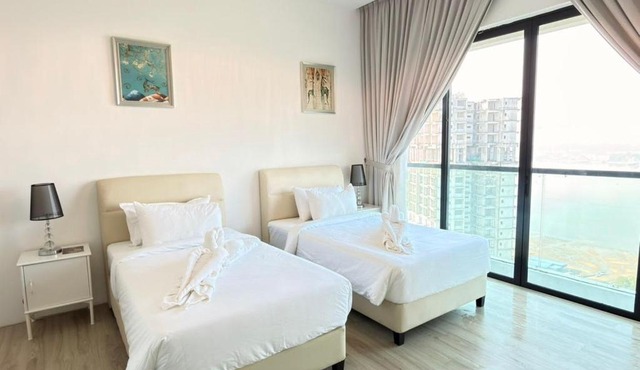 Marina View Resort - Twin Bed Room