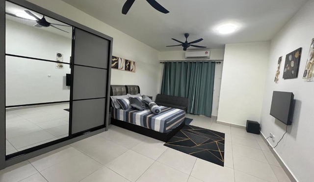 Mie Homestay Edusphere Suite, University of Cyberjaya near Tamarind Square