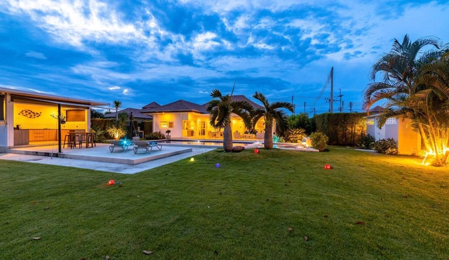 Modern 3 Bedroom Pool Villa! (MP22)