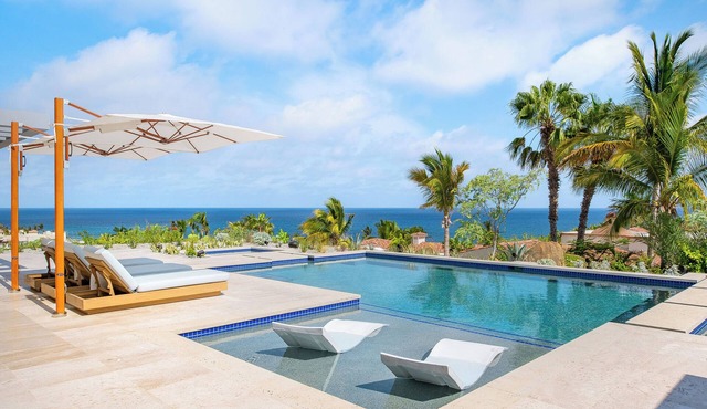 Modern 5-Bd Villa, Beach Club Access — Chef, Butler & Yacht Charter Incl.