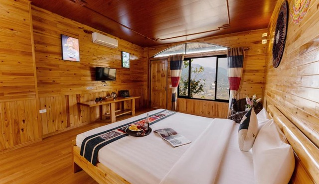 Muong Hoa River View Homestay