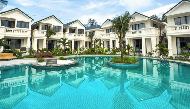 Nava Hotel & Resort