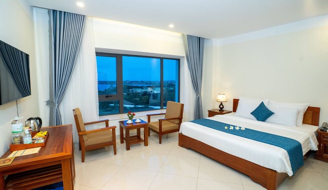 Navy Hotel Cam Ranh