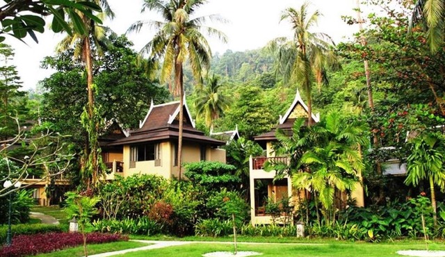 Near the beach in koh chang, superior garden with Twin