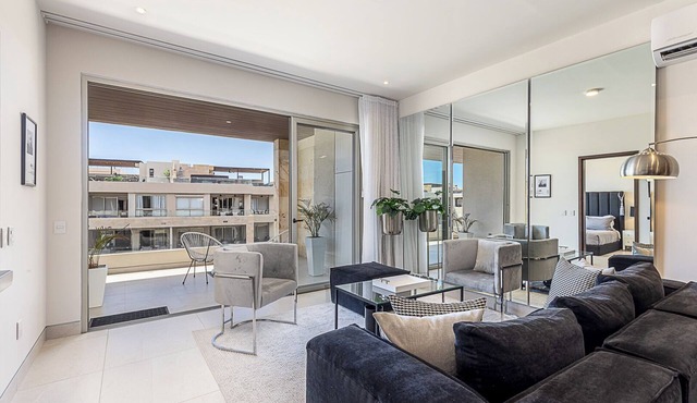 New 3 Bedroom Luxury Condo.