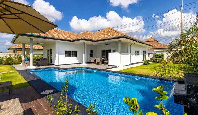 New Modern 3 Bedroom Pool Villa (MS24)