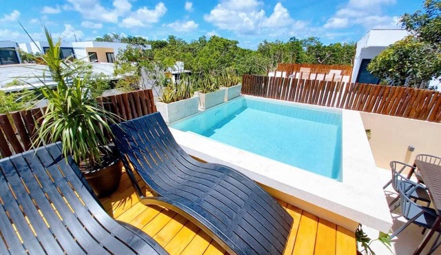 NEW Stunning Villa in the Jungle with Pools!