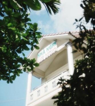 Nhà nghỉ Ánh Dương