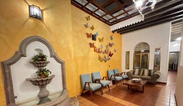 Nice room in the center of Morelia, Casa Corregidora I
