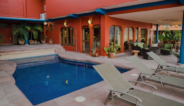 Nice vacation place to relax under the hot sun of zihuatanejo