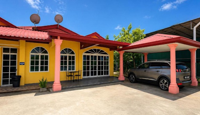 Nonamanis Guest House Putatan