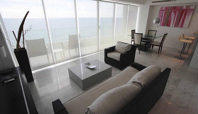 Ocean-Front 1BR Condo w Pool & Spa in Park Royal Mazatlan
