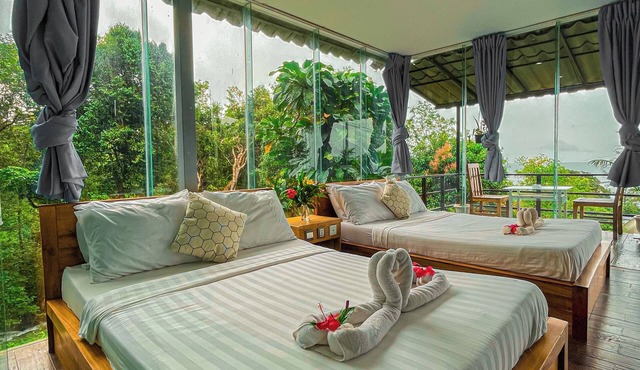 Ocean Lounge Bungalow
