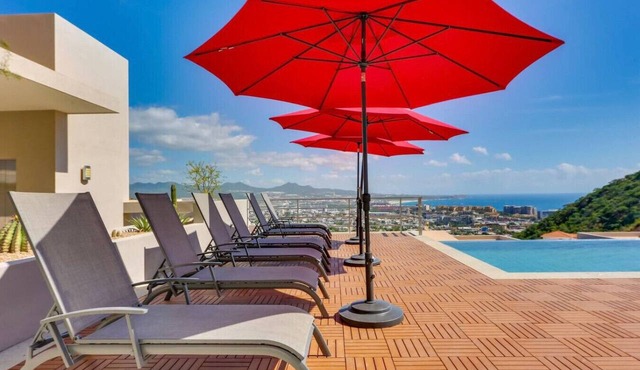 Ocean View, 2 Infinity Pools, Pedregal, Walkable