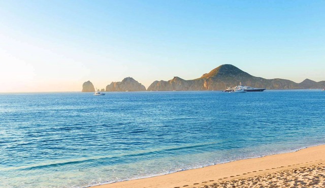 Ocean-View Deluxe 2BR Condo, Villa del Arco, 3 Baths ,Sleeps 6, Weekly Stay