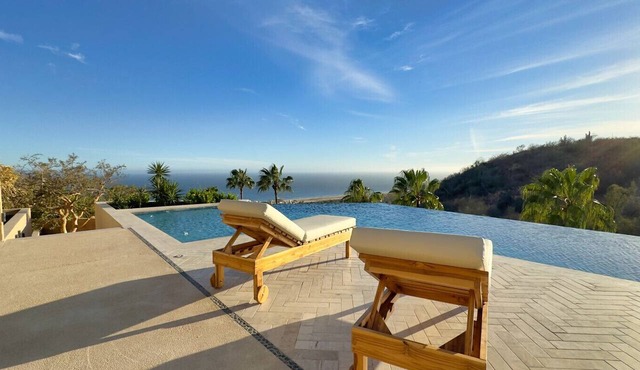 Ocean View, Infinity Pool, Overlooking Quivira