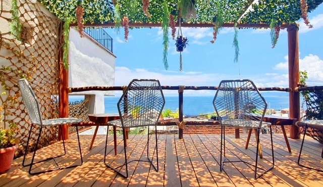 OCEAN VIEWS~2Beds~Steps to Beach & Malecon~Close to Everything ~Safe Loc