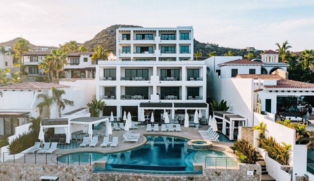 Oceanfront Spacious 3bd Residence