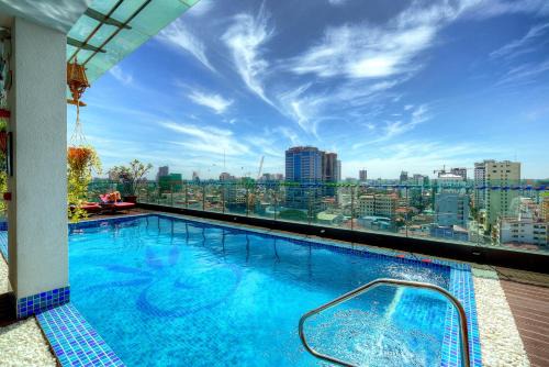 Orussey One Hotel & Apartment