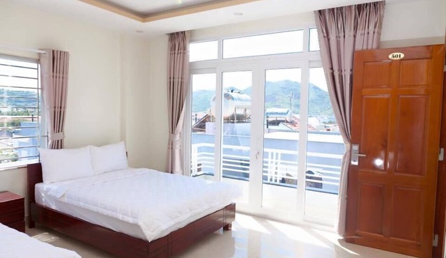 OYO 587 Trang Long